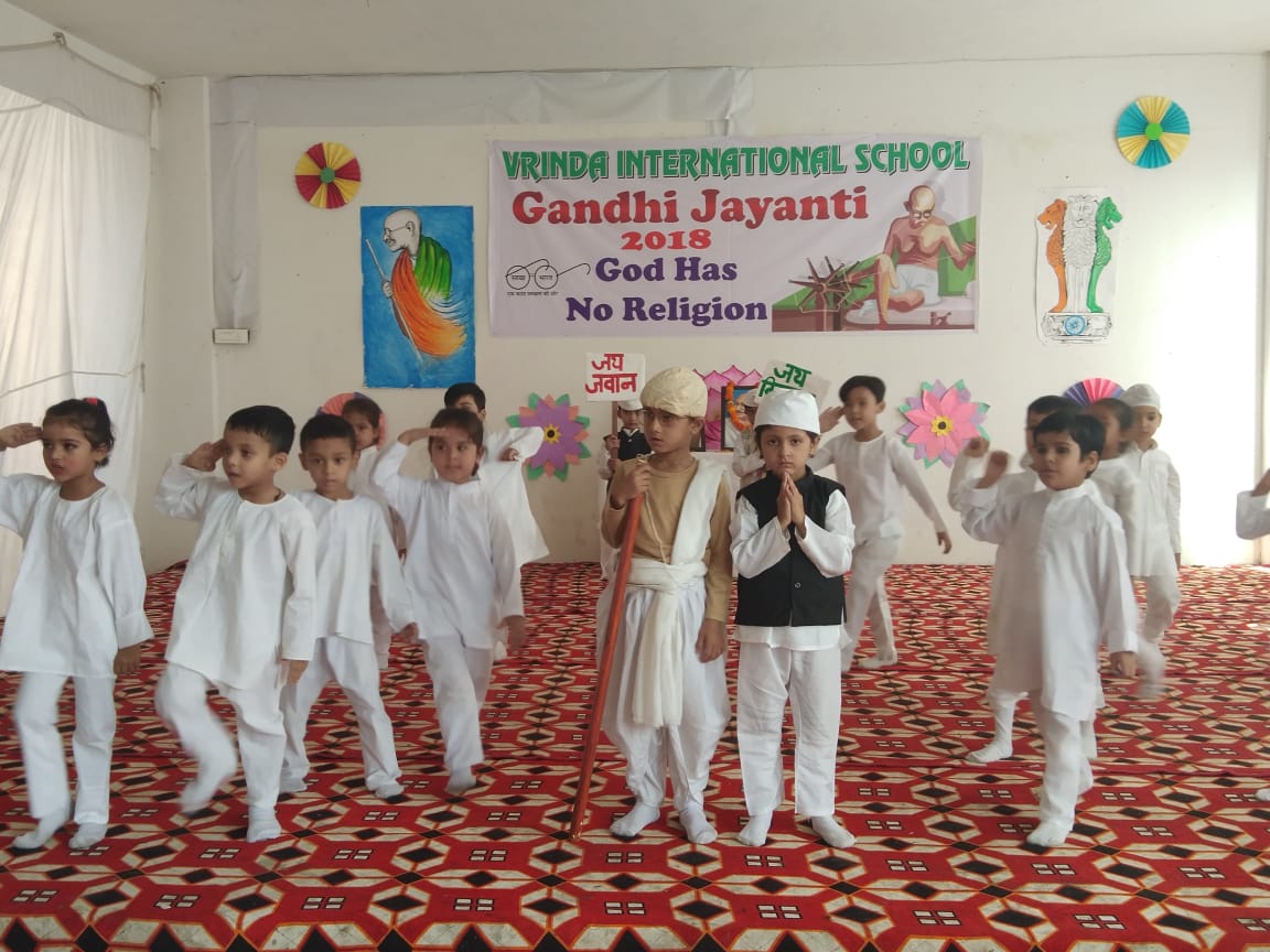 वृंदा इंटरनेशनल स्कूल में मनाया गया गाँधी जयंती उत्सव