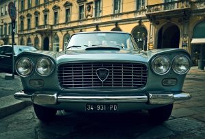 car-vintage-automobile-vehicle-auto-classic-car-1089-pxhere.com-min